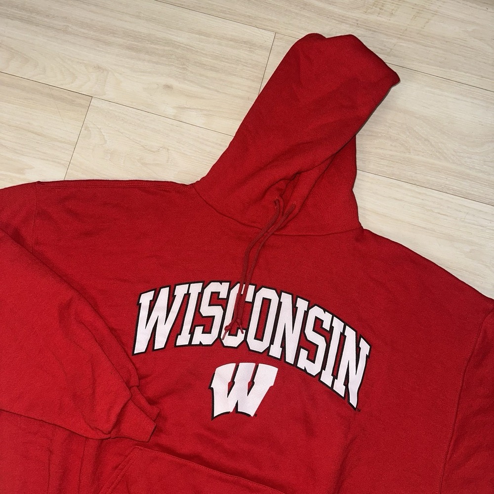 Wisconsin Badgers Hoodie Mens size XXL Russel Athletic Sweatshirt Collegiate Y2K